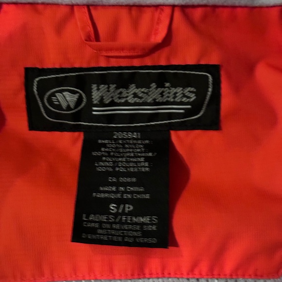 Woman’s WETSKINS X-TREME Series jacket. Wind/water resistant. Small - Picture 2 of 5